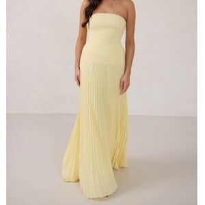 NWT Park & Fifth Bridesmaid Butter Yellow Daphne Dress size Medium